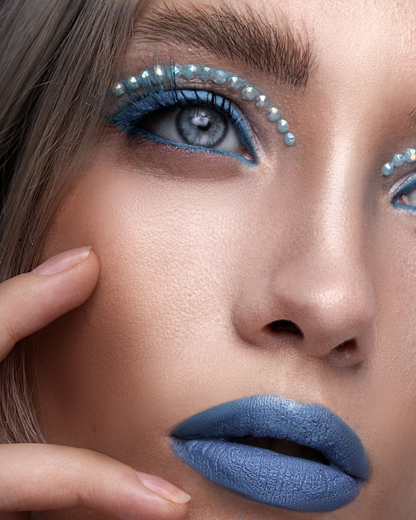MONOCHROME BLUE MAKEUP WORKS PERFECT FOR WINTER!