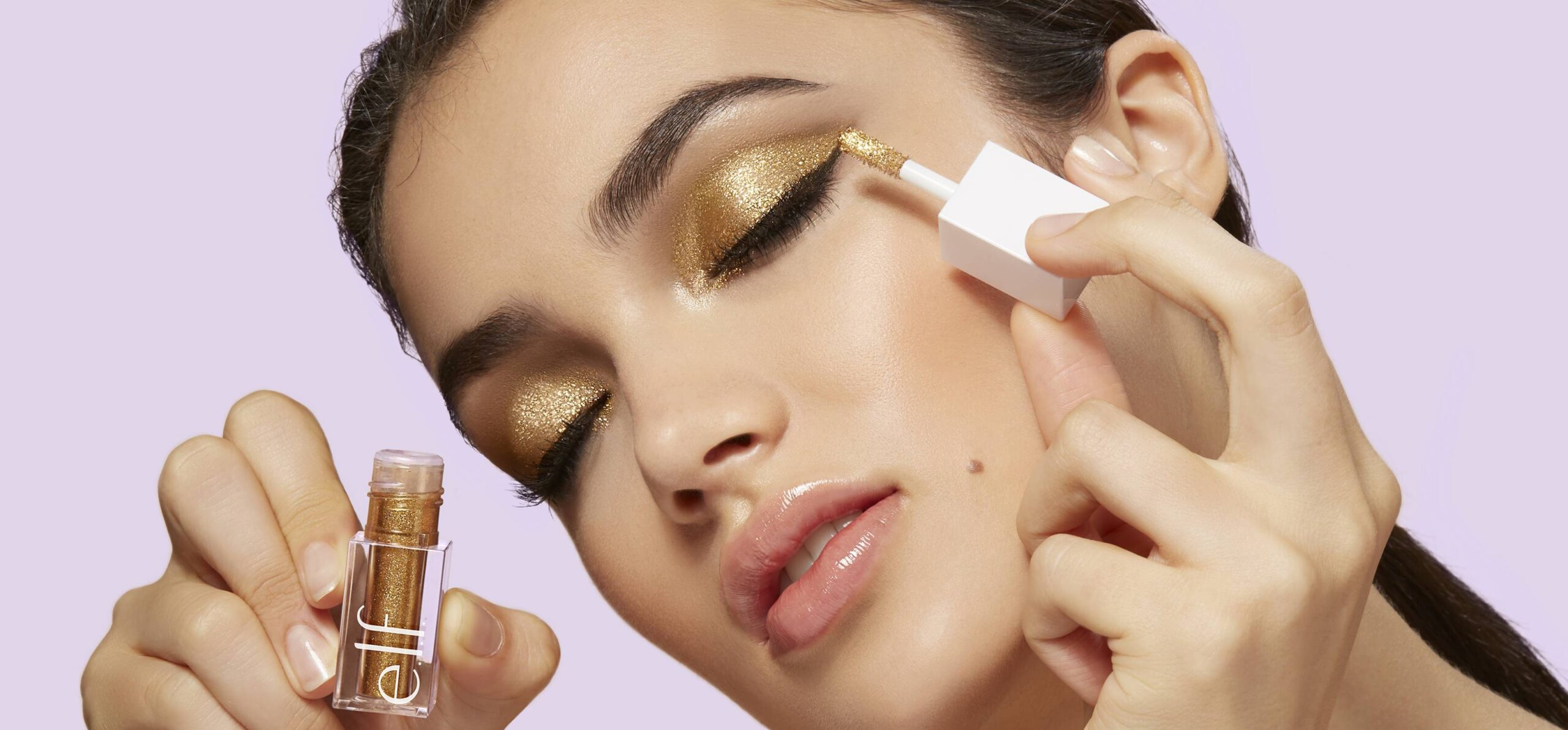 SPARKLE IN THE NEW YEAR WITH GLITTER EYE GLAM!