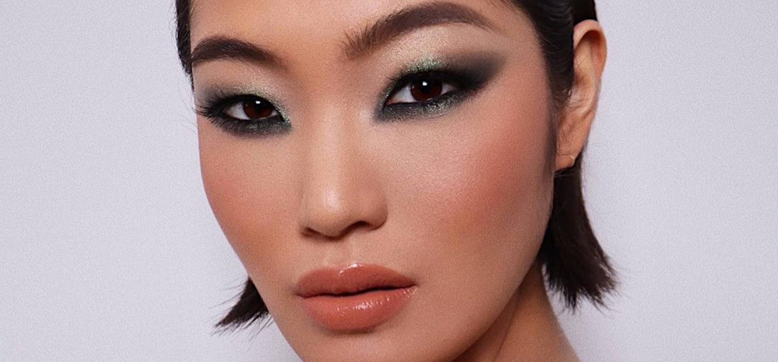 THE POPULARITY AND PERFECTION OF EYEBROW THREADING!