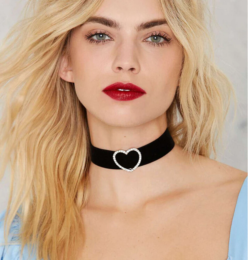 ROCK THE CLASSIC RED LIP LOOK!