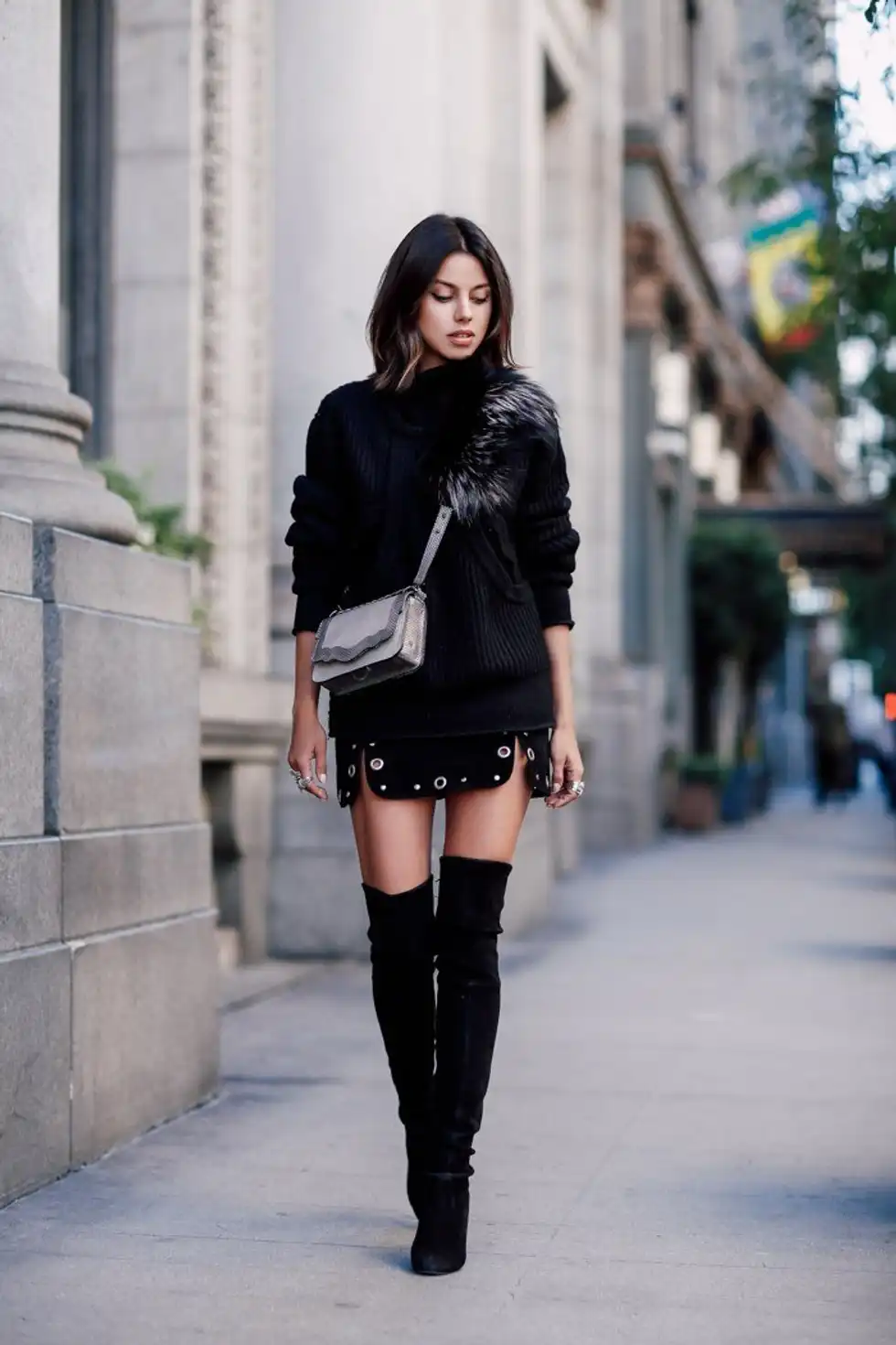 THIGH HIGH BOOTS: JUST ONE LOOK AND YOU’LL BE HOOKED!
